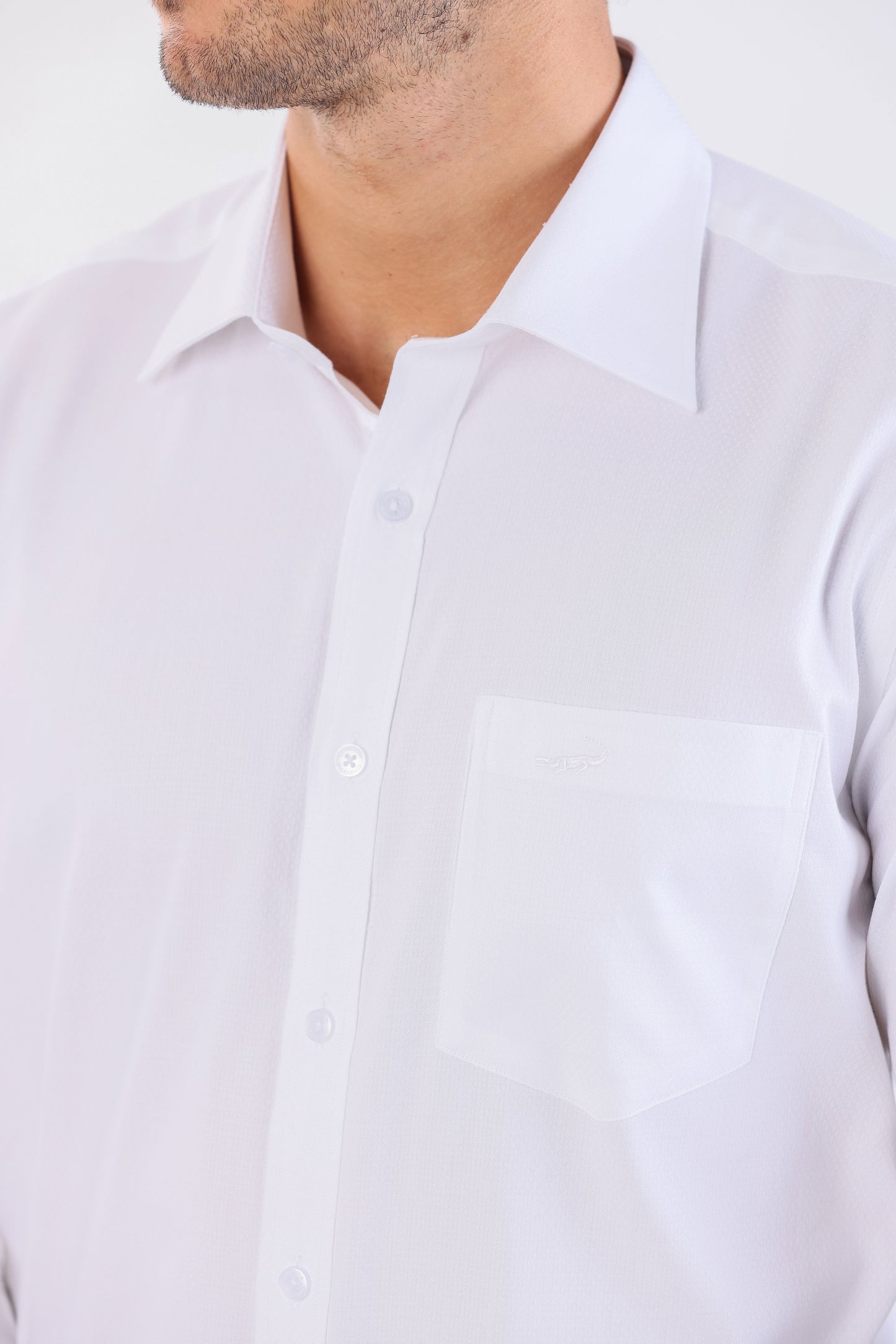 Crocodile Seasonal Formal Plain Slim Fit-Egret