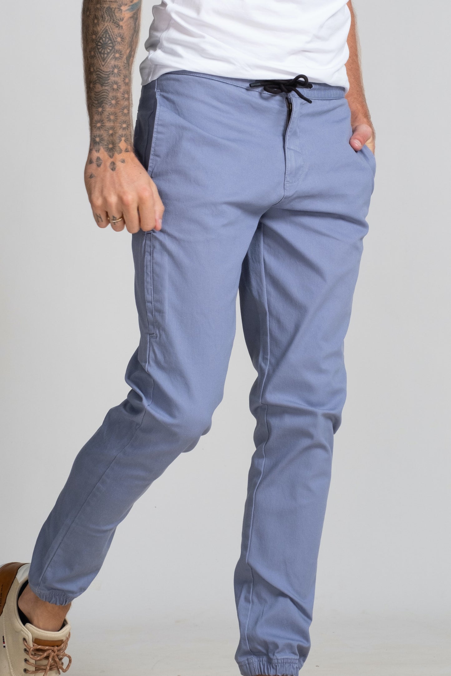 Slim Fit - Compact Jogger - Blue Ice