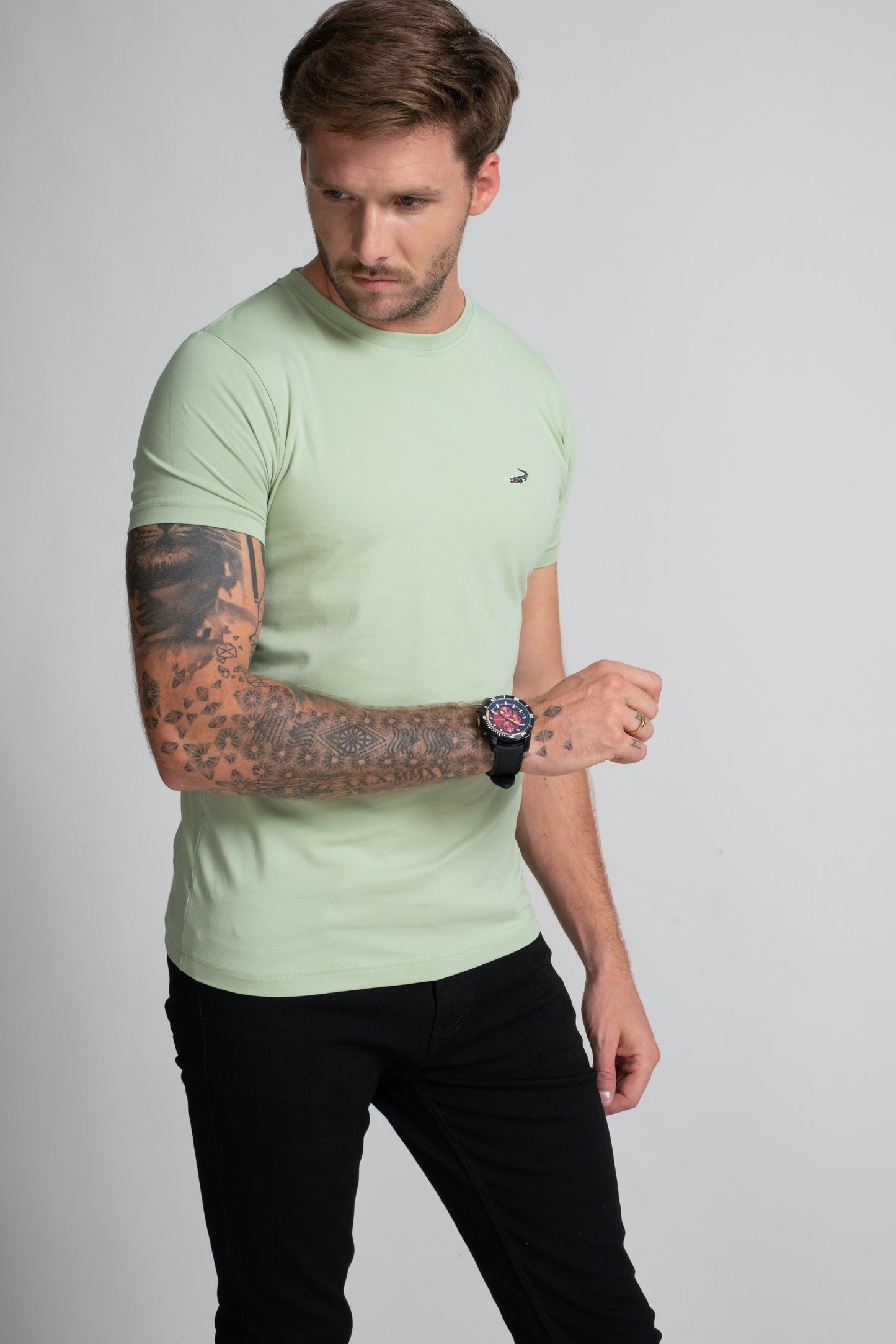 Action Fit Short sleeves-CasualCrew Neck - GreenMeadow
