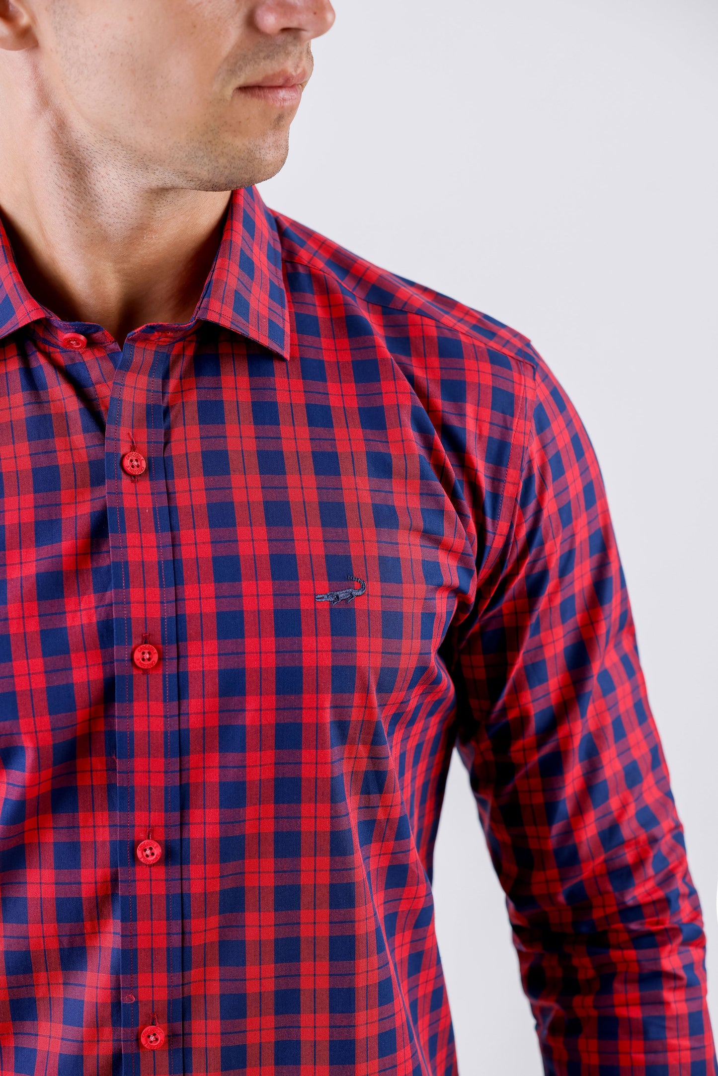 Crocodile Men Casual Checks Slim Fit Shirt - Red
